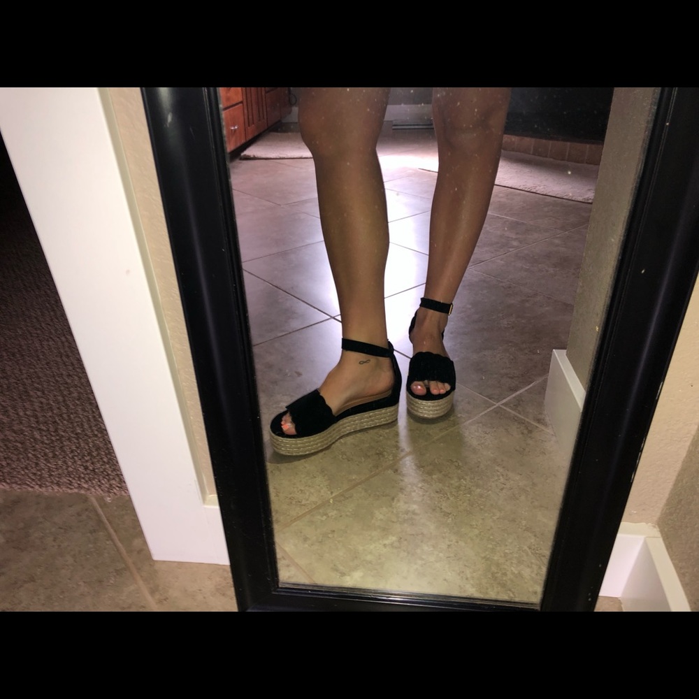 Sandals 7